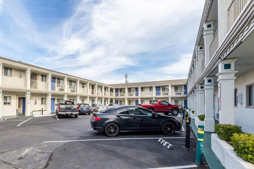 Hotel 6 San Rafael