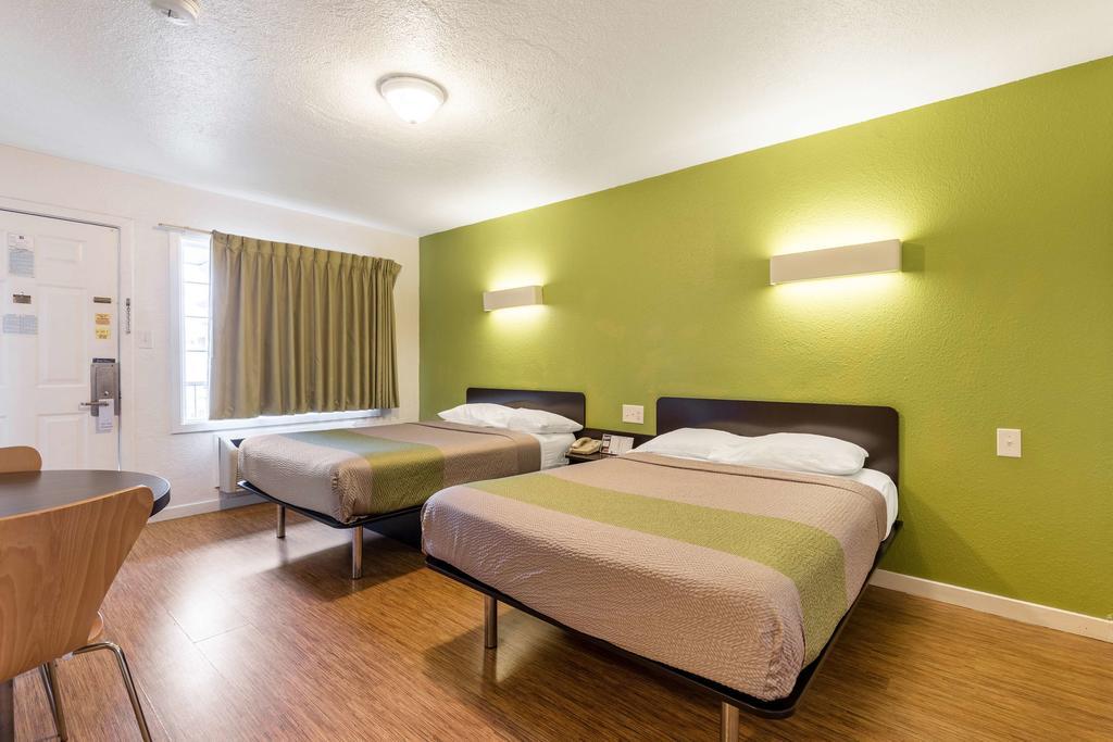 Hotel 6 San Rafael